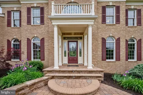 Exterior - 2301 Willow Vale Dr, Fallston, MD 21047 photo 4 of 8