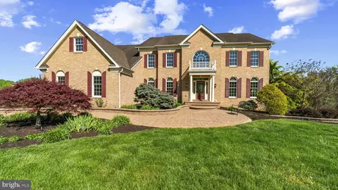 Exterior - 2301 Willow Vale Dr, Fallston, MD 21047 photo 3 of 8