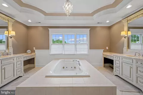 Bath - 2301 Willow Vale Dr, Fallston, MD 21047 photo 2 of 6