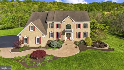 Exterior - 2301 Willow Vale Dr, Fallston, MD 21047 photo 2 of 8