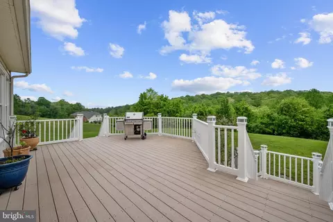 Exterior - 2301 Willow Vale Dr, Fallston, MD 21047 photo 5 of 8