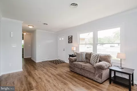 Living - 1008 Emmerick Dr, Joppa, MD 21085 photo 2 of 2