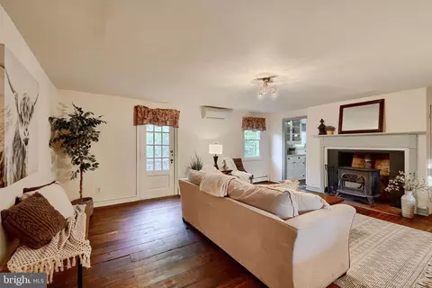 903 Ring Factory Rd, Joppa, MD 21085 photo 4