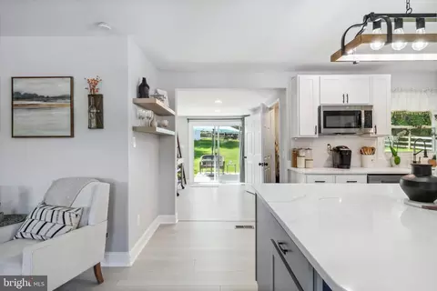 Entry Way - 2202 Arden Dr, Fallston, MD 21047 photo 5 of 11