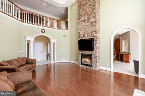 Living - 2780 Harford Rd, Fallston, MD 21047 photo 2 of 5