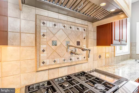 Kitchen - 2780 Harford Rd, Fallston, MD 21047 photo 4 of 5
