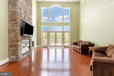 Living - 2780 Harford Rd, Fallston, MD 21047 photo 1 of 5