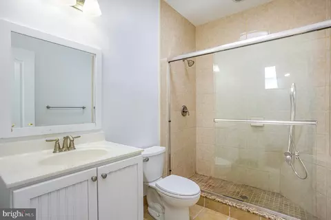 Bath - 2780 Harford Rd, Fallston, MD 21047 photo 5 of 6