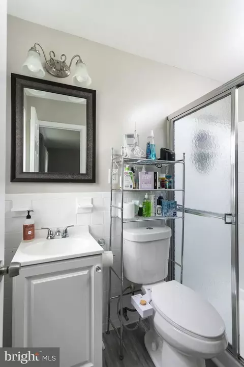 Bath - 309 Garnett Rd, Joppa, MD 21085 photo 2 of 3
