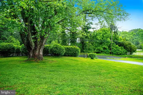 Exterior - 2307 Watervale Rd, Fallston, MD 21047 photo 3 of 5