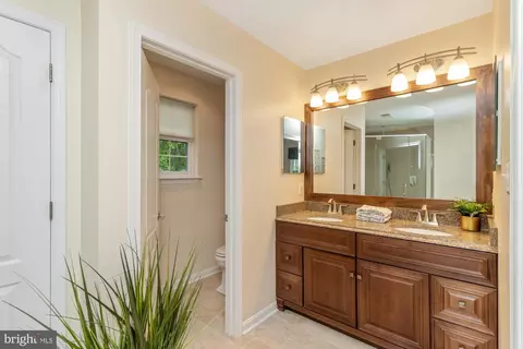 Bath - 2200 Exeter Ct, Fallston, MD 21047 photo 3 of 4