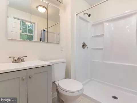 Bath - 1905 Stockton Rd, Joppa, MD 21085 photo 6 of 7