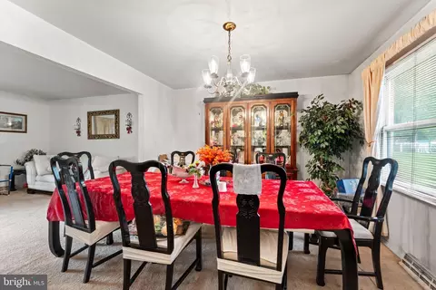 2407 Rochelle Dr, Fallston, MD 21047 photo 9