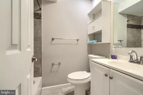 Bath - 800 Foxwell Rd, Joppa, MD 21085 photo 4 of 5