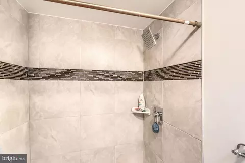 Bath - 800 Foxwell Rd, Joppa, MD 21085 photo 2 of 5