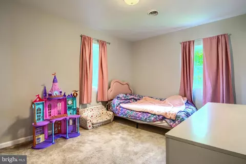Bedroom - 800 Foxwell Rd, Joppa, MD 21085 photo 5 of 9