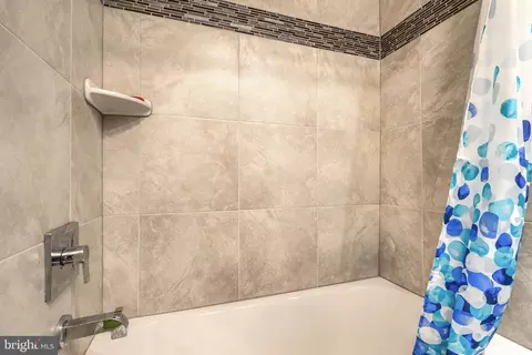 Bath - 800 Foxwell Rd, Joppa, MD 21085 photo 5 of 5