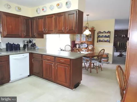 2758 Greene Ln, Baldwin, MD 21013 photo 8
