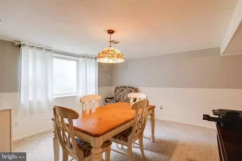 Dining - 2216 Perry Ave, Edgewood, MD 21040 photo 6 of 8