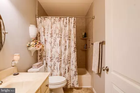 Bath - 2216 Perry Ave, Edgewood, MD 21040 photo 2 of 3
