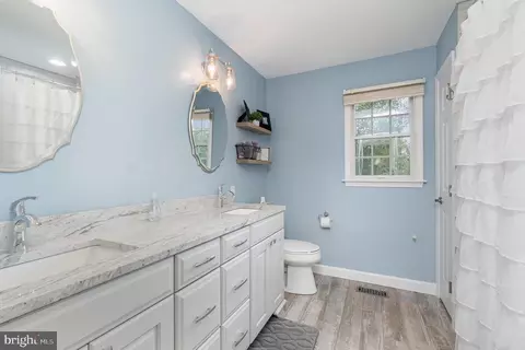 Bath - 523 Copeland Rd, Fallston, MD 21047 photo 5 of 6