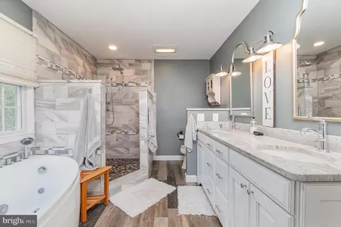 Bath - 523 Copeland Rd, Fallston, MD 21047 photo 2 of 6