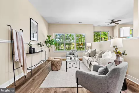 Living - 422 Crisfield Dr, Abingdon, MD 21009 photo 1 of 3