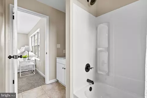 Entry Way - 422 Crisfield Dr, Abingdon, MD 21009 photo 4 of 4