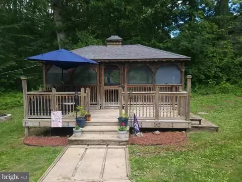 Exterior - 301 Terrysyde Ct, Fallston, MD 21047 photo 5 of 9