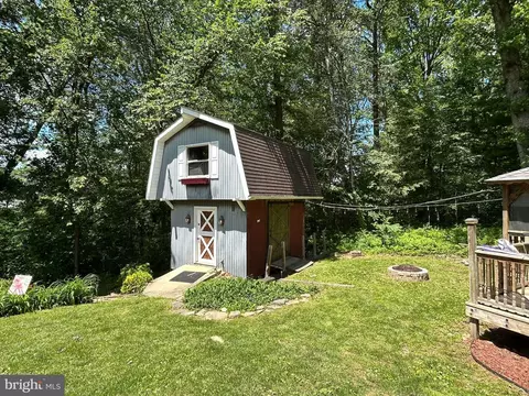 Exterior - 301 Terrysyde Ct, Fallston, MD 21047 photo 4 of 9