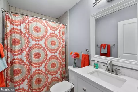 Bath - 301 Terrysyde Ct, Fallston, MD 21047 photo 3 of 4