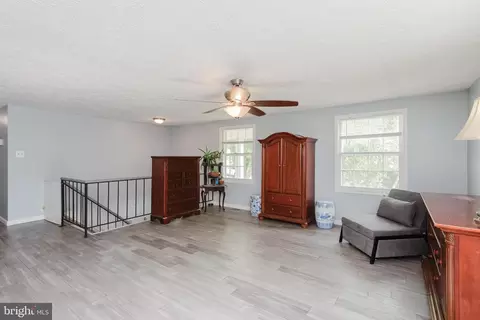 Living - 622 Falconbridge Dr, Joppa, MD 21085 photo 2 of 6