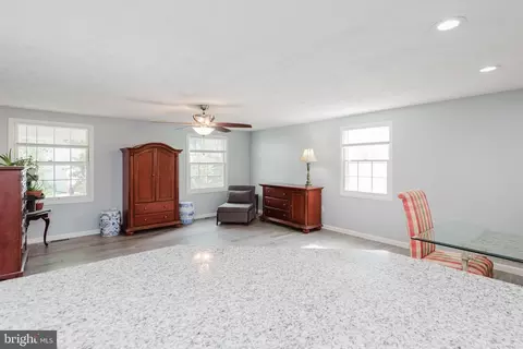 Living - 622 Falconbridge Dr, Joppa, MD 21085 photo 3 of 6