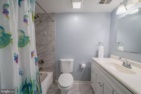 Bath - 622 Falconbridge Dr, Joppa, MD 21085 photo 1 of 4