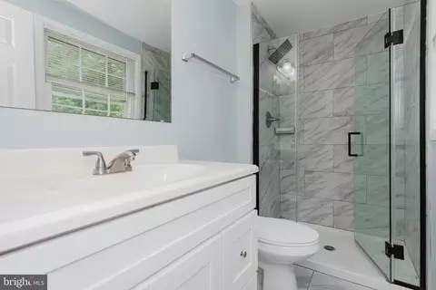 Bath - 622 Falconbridge Dr, Joppa, MD 21085 photo 2 of 4