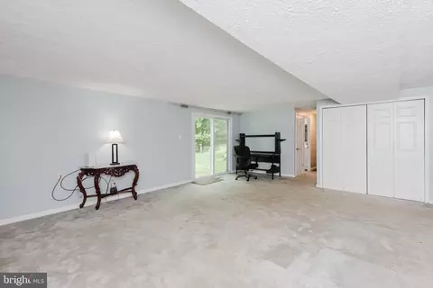 Living - 622 Falconbridge Dr, Joppa, MD 21085 photo 5 of 6