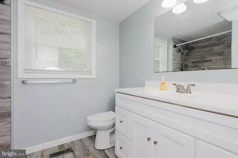 Entry Way - 622 Falconbridge Dr, Joppa, MD 21085 photo 2 of 2