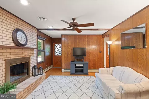 1906 Parkvue Rd, Fallston, MD 21047 photo 12
