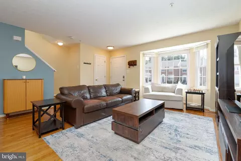 Living - 540 Doefield Ct, Abingdon, MD 21009 photo 1 of 6
