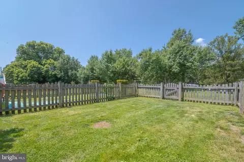 Exterior - 540 Doefield Ct, Abingdon, MD 21009 photo 8 of 12