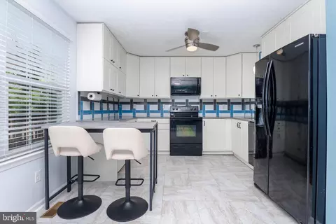 Kitchen - 540 Doefield Ct, Abingdon, MD 21009 photo 6 of 7