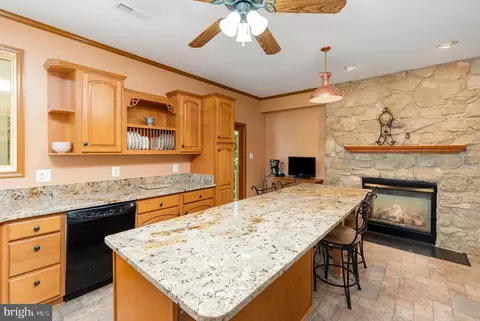 Kitchen - 3170 Charles St, Fallston, MD 21047 photo 3 of 4