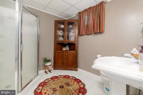 Bath - 3170 Charles St, Fallston, MD 21047 photo 4 of 5