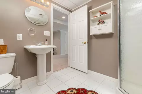 Bath - 3170 Charles St, Fallston, MD 21047 photo 5 of 5
