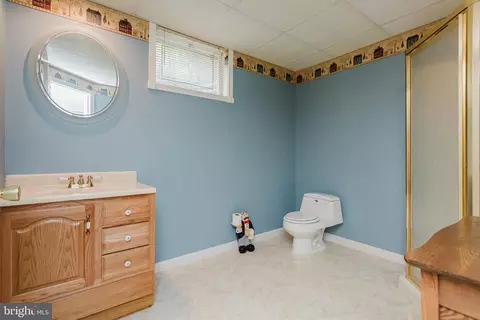 Bath - 305 Overview Dr, Abingdon, MD 21009 photo 5 of 5