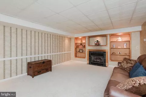 Living - 305 Overview Dr, Abingdon, MD 21009 photo 8 of 9