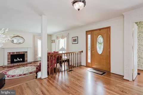 Entry Way - 305 Overview Dr, Abingdon, MD 21009 photo 2 of 5
