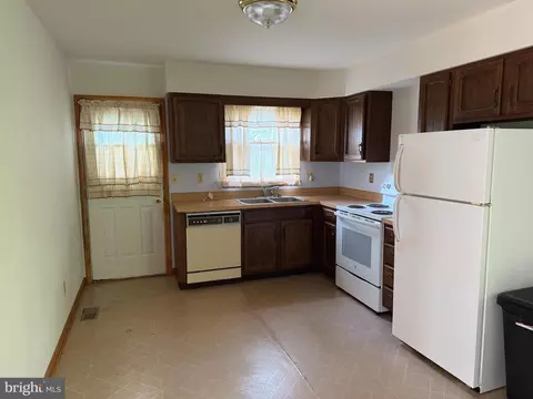 2408 Old Mountain Central Rd, Joppa, MD 21085 photo 7