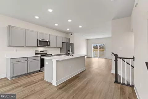 Entry Way - 338 Hackley Dr, Joppa, MD 21085 photo 2 of 12
