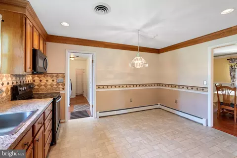 Entry Way - 1404 Stockton Rd, Joppa, MD 21085 photo 1 of 1